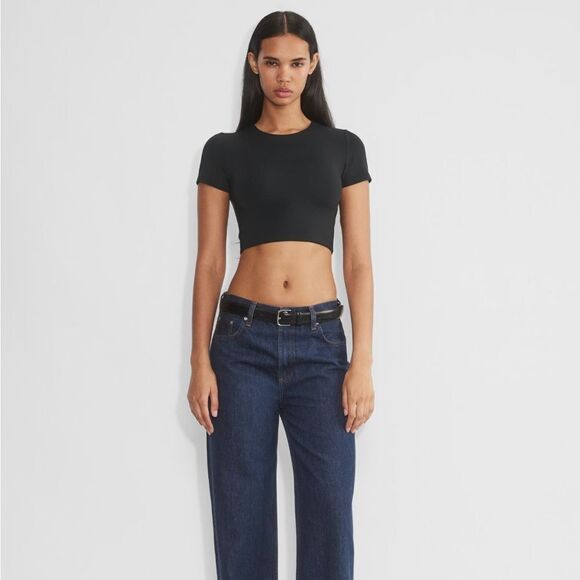 Babaton Tops - Aritzia Babaton black contour crew crop short sleeve top shirt medium m blue